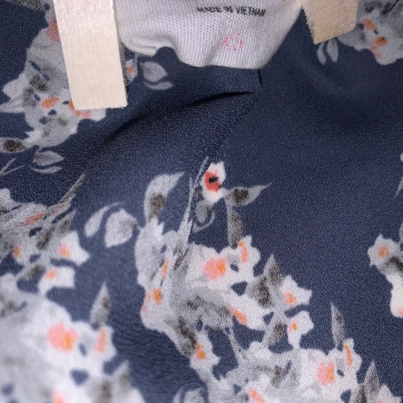 Top - Picture 2 of 3